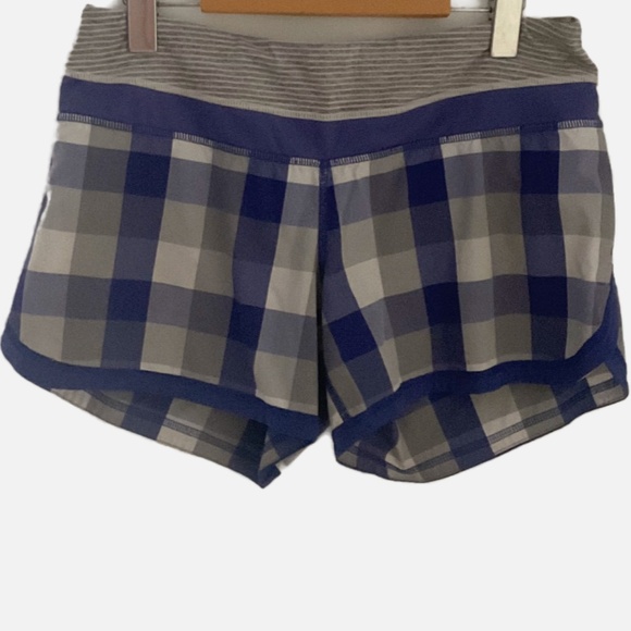Lululemon Run Speed Groovy Athletic Short Size 6 Purple Grey White Plaid - Picture 1 of 7